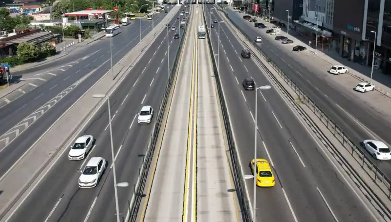 İstanbul Bayramda Boş Yollarıyla Dikkat Çekti: Neden Bu Kadar Sessizdi?