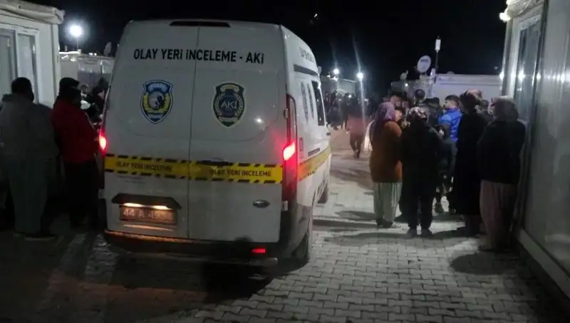 ** Husumetliyken Düşmanlığı Büyüten Çatışmada Kan Aktı!**