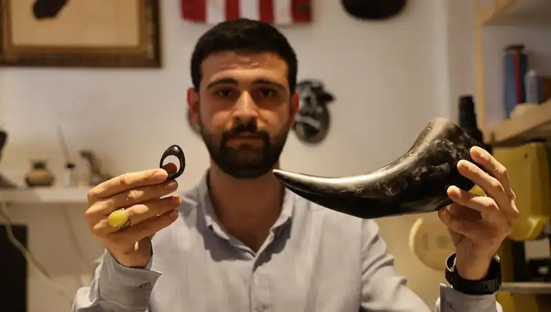 Türk Savaşçıların Gizemli Ekipmanı: Manda Boynuzu ile Yapılan Geleneksel Silahlar