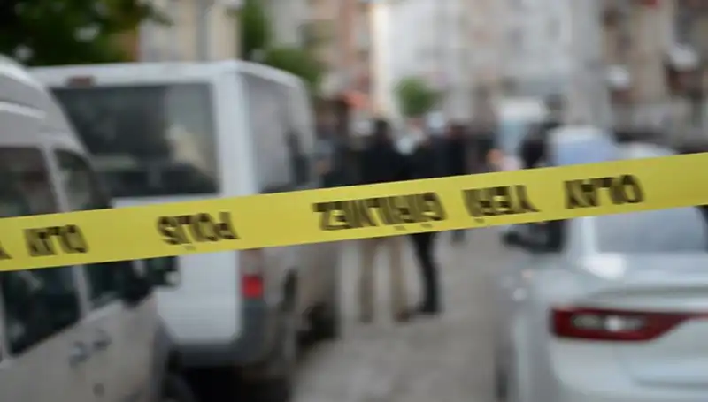 Adana'da Şok Edici Kanlı Pusu: Bir Adam Aracına Binerken Öldürüldü