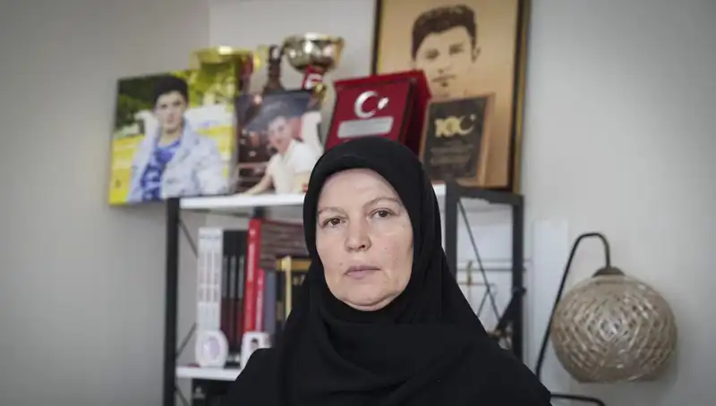 15 Temmuz’un Unutulmaz Kahramanı: 16 Yaşındaki Mahir Ayabak’ın Annesinin Duygusal Hikayesi