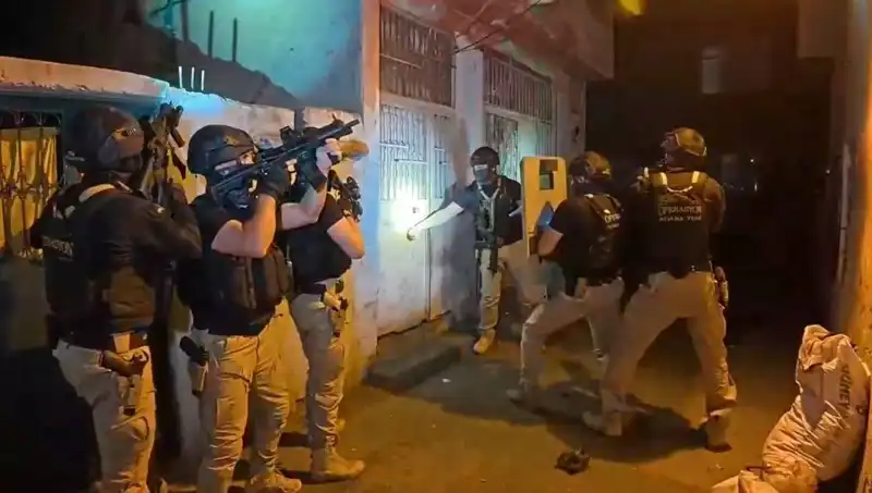 İstanbul'da Uyuşturucu ve Terör Bağlantısı: DAEŞ Operasyonunda 18 Gözaltı