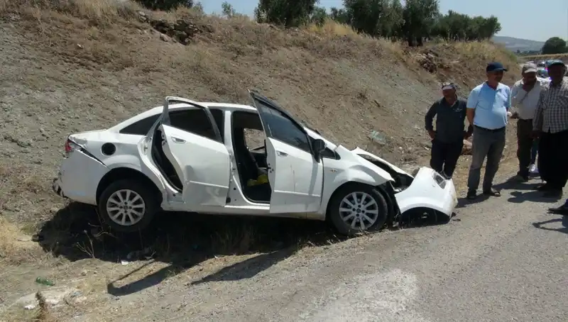 Kilis'te Üç Araç Çarpıştı: Feci Kazada Yaralılar Var