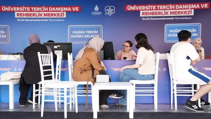 İstanbul’da 24 Bölgeye İBB Tercih Danışma ve Rehberlik Merkezi Kuruldu