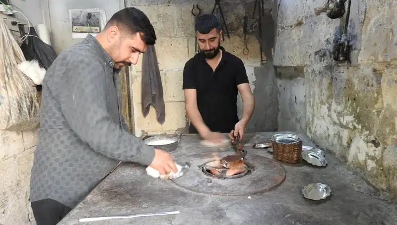 Geleneksel Meslekler Hızla Yok Oluyor: Çırak Bulamayan Usta Kayboluyor
