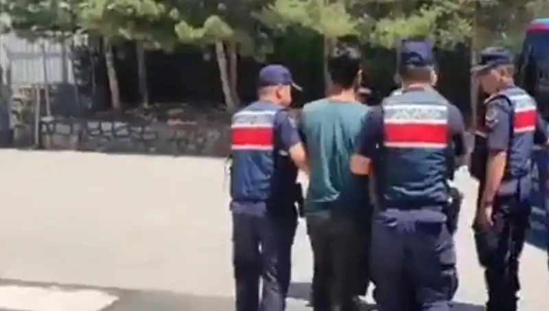 14 İlde DAEŞ Operasyonu: 26 Kişi Gözaltına Alındı, Terör Örgütüne Darbe