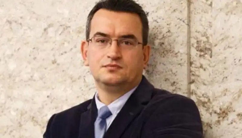 DEVA Partisi Kurucu Üyesi Metin Gürcan: Hayatı ve Siyasi Kariyeri
