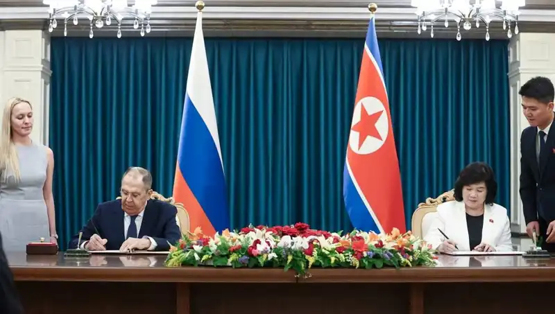 Rusya ve Kuzey Kore: Lavrov'un Stratejik Görüşmesi Çin'in Etkisini Sarsabilir